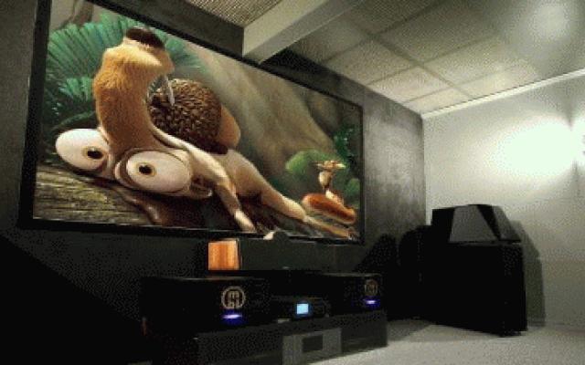 Kompletní multimediální systémy na míru