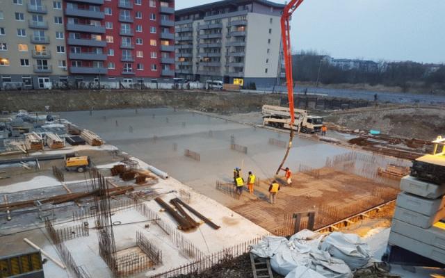 Betonářské práce a pokládka oceli