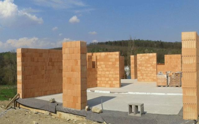 Stavební a pomocné práce na míru