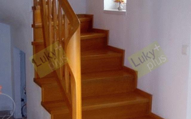 Obklady schodů: Klíčové aspekty realizace