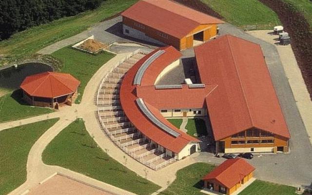 Komplexní řešení pro haly a ustájení