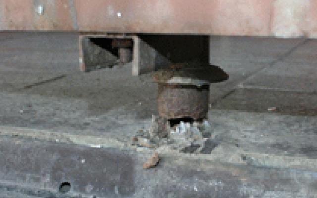 Analýza stavu balkónů a teras: Klíč k úspěšné sanaci