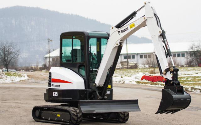 BOBCAT E35 - Pásové mini rýpadlo pro efektivní práci