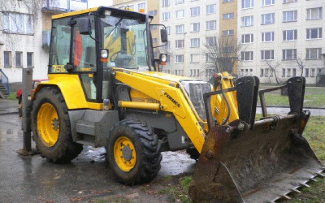 Leasing traktorbagera FERMEC 750 – výhodná nabídka