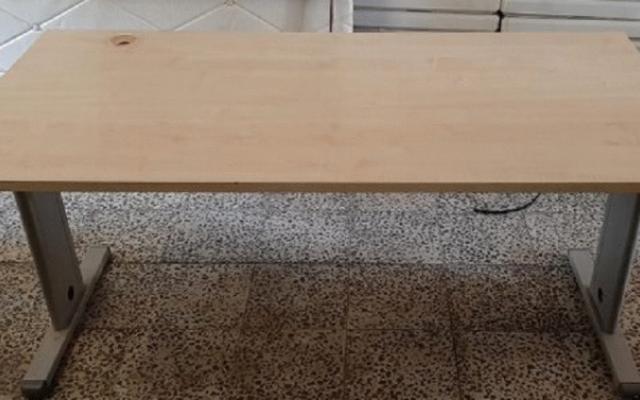 Kancelářský stůl světlý 160x80 cm