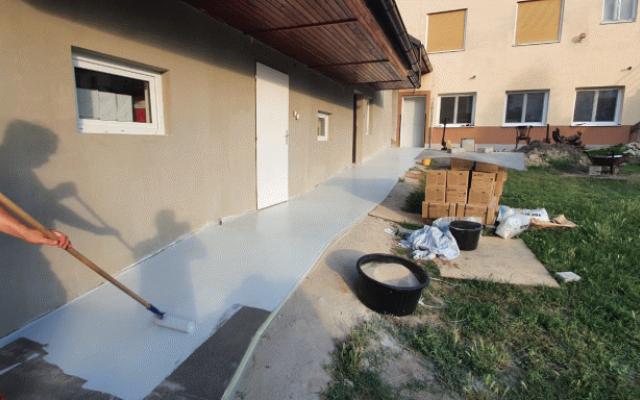 Protišmykový UV stabilní nátěr pro exteriér