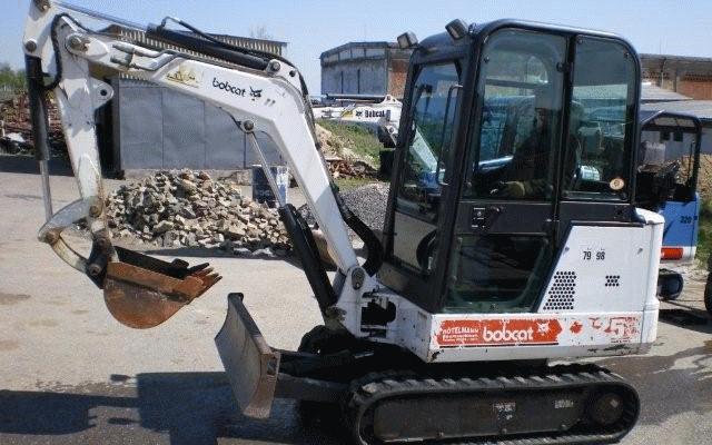 Rok 2000 - Vývod na kladivo a svahovačku