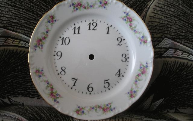 Ozdobné porcelánové talíře pro každou příležitost
