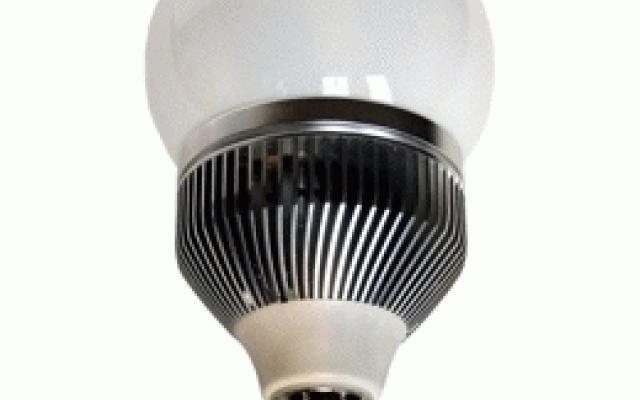 Teplá bílá LED žárovka E27, 7W - ideální pro každý interiér