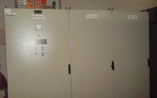 Výkonový istič 1600 A z roku 2003