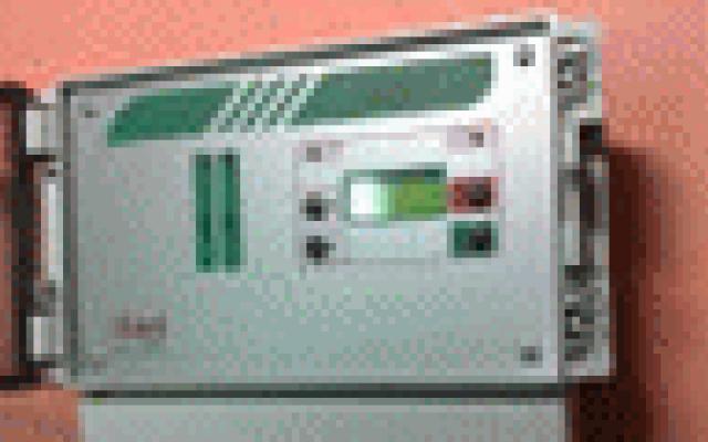 Regulátor DX4232 pro solární systémy