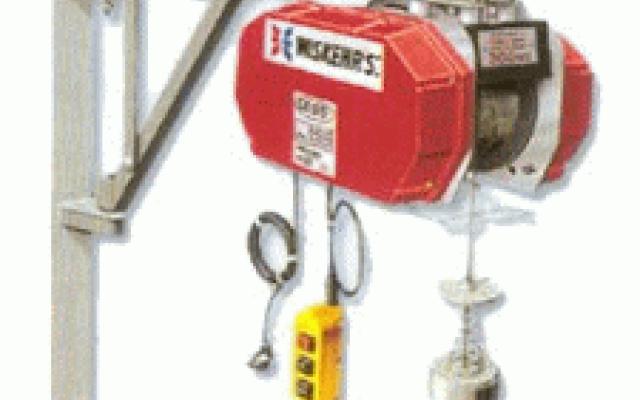 Stavební vrátek WISKEHR a OFFICINE IORI