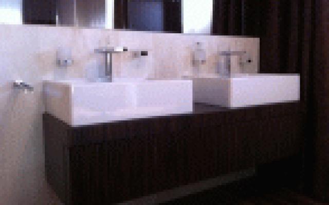 Stylové designové prvky pro koupelnový nábytek