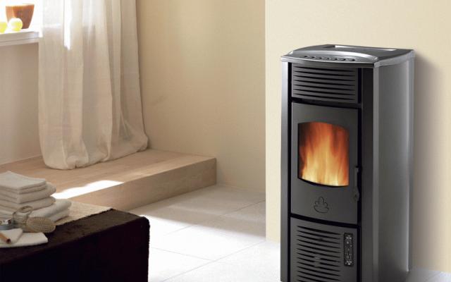 Automatické teplovzdušné peletové kachle 12 kW