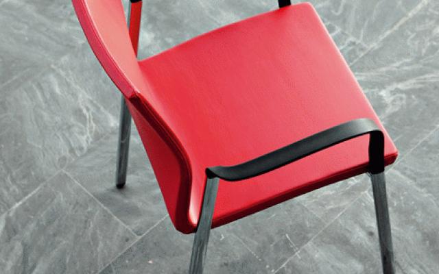 Ergonomické sedadlo s kvalitním potahem