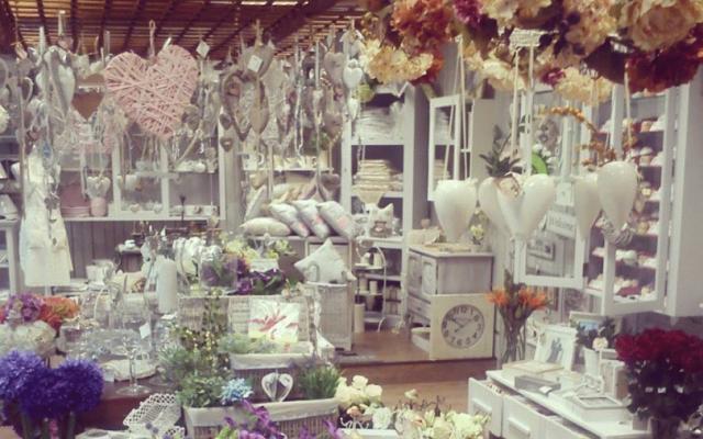 Objevte kouzlo dekorací ve stylu shabby chic