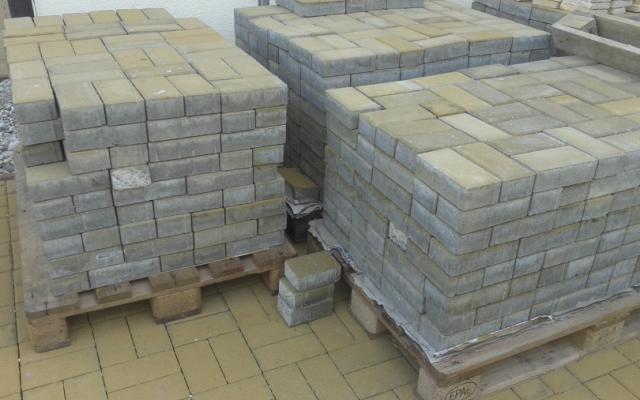 Prodej zámkové dlažby - 42 m2