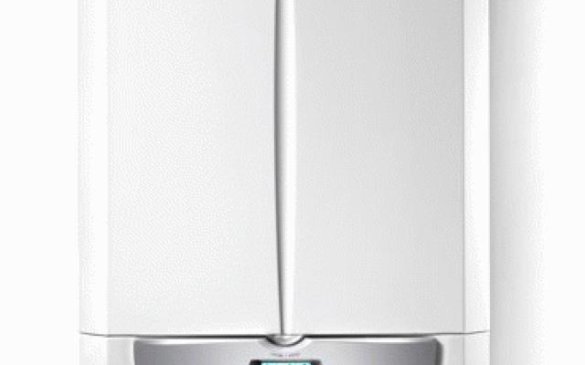 Efektivní závesný turbokotol 32 kW s 60 l zásobníkem
