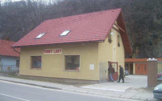 Kvalitní barvy a laky pro vaše projekty