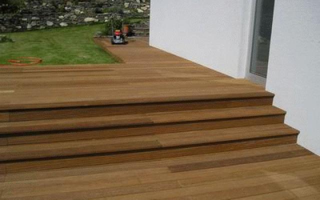 Decking z tropického dřeva Bangkirai pro vaše terasy