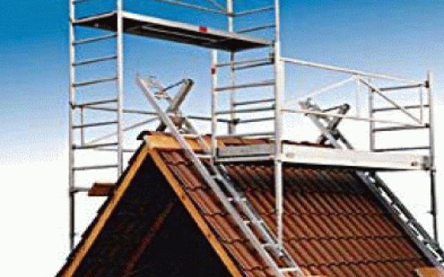 Bezpečné komínové lešení pro efektivní práci na střechách