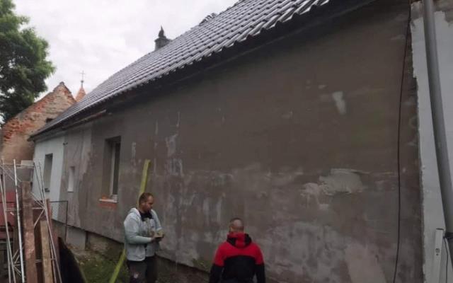 Kvalitní omítky a síťkování pro váš projekt