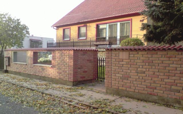 Pálený tehlový obklad pro stylový interiér a exteriér