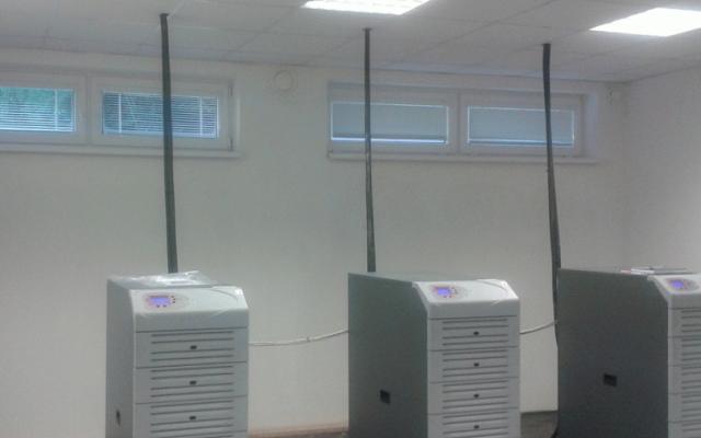 Výhody systémů nepřetržitého napájení pro vaši firmu