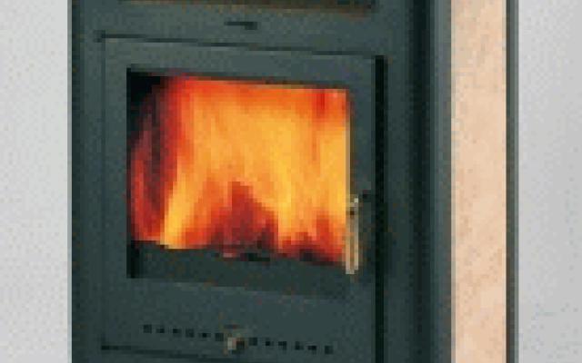 Elegantní krbová kamna ADRIA MAX pro váš domov