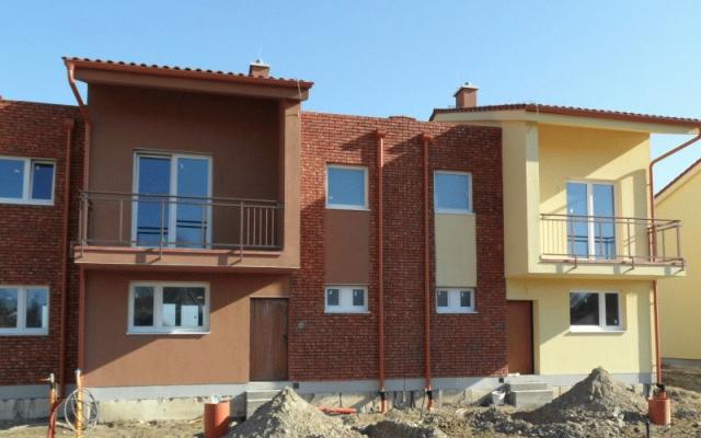 Rustikální pálený tehlový obklad pro elegantní fasády