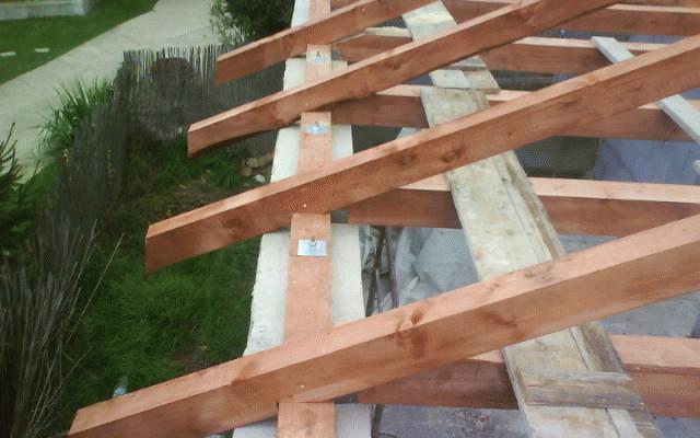 Krovové konstrukce a pokrývačské služby na míru