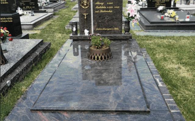 Kvalitní broušení a leštění hrobů pro nový vzhled
