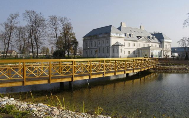 Kvalitní dřevěné prvky pro exteriér a zahrady