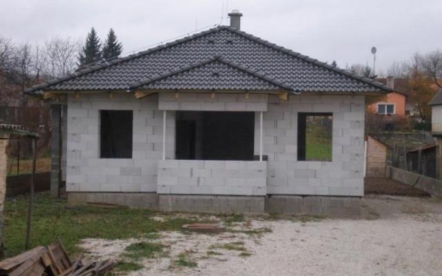 Výstavba rodinných a komerčních objektů na míru