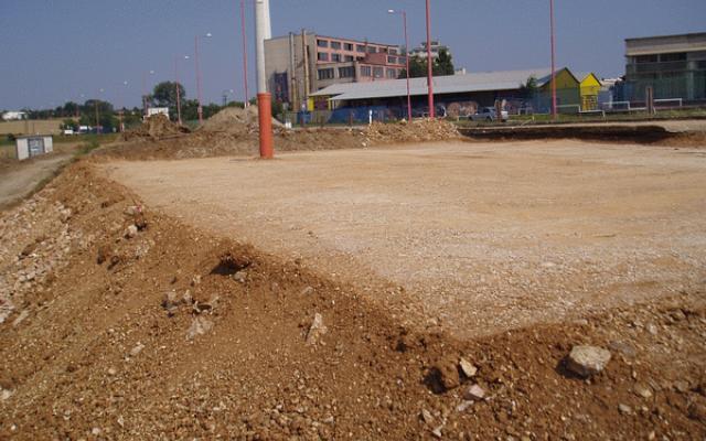Komplexní služby v oblasti stavebních a zemních prací