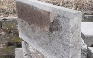 Půlmetrový zahradní obrubník - nový