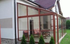 Zasklení pro moderní interiéry a exteriéry Zasklení pro moderní interiéry a exteriéry