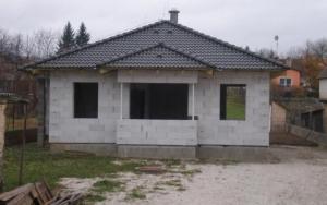 Výstavba rodinných a komerčních objektů na míru